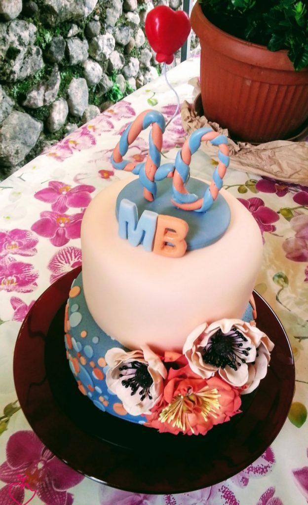 Torta anniversario in fiore